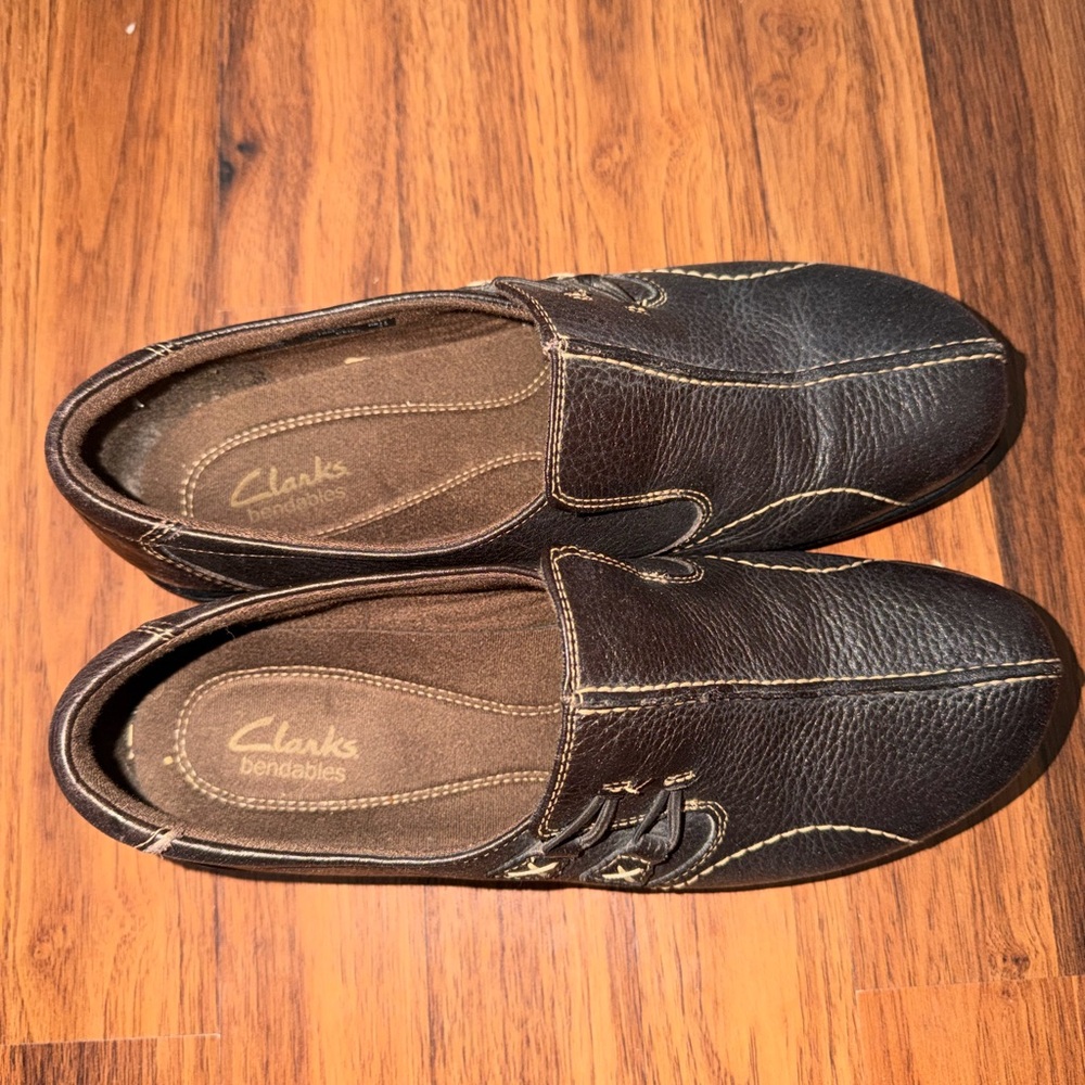 Clarks Brown Leather Slip-On Shoes
| Women's Size 10
